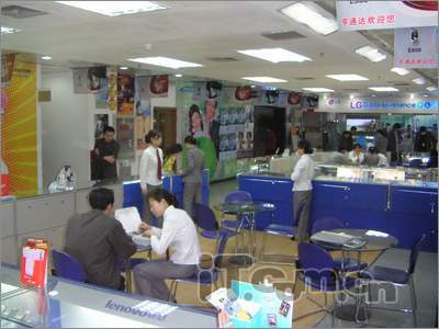 中關村賣場觀察 亨通達移動通訊-數碼的電子產品銷售生態